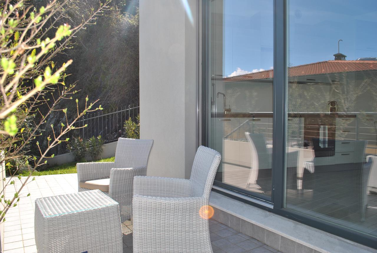 Baia Blu - Luxury Apartments With Pool Cremia Kültér fotó