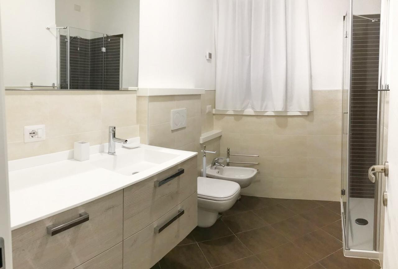 Baia Blu - Luxury Apartments With Pool Cremia Kültér fotó