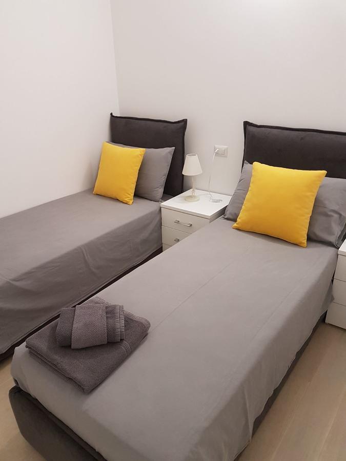 Baia Blu - Luxury Apartments With Pool Cremia Kültér fotó