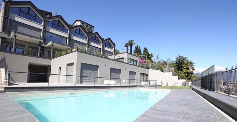 Baia Blu - Luxury Apartments With Pool Cremia Kültér fotó